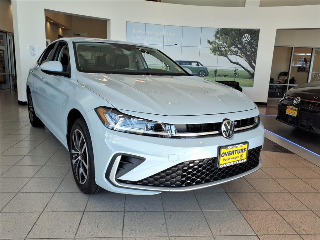 2025 Volkswagen Jetta SE FWD