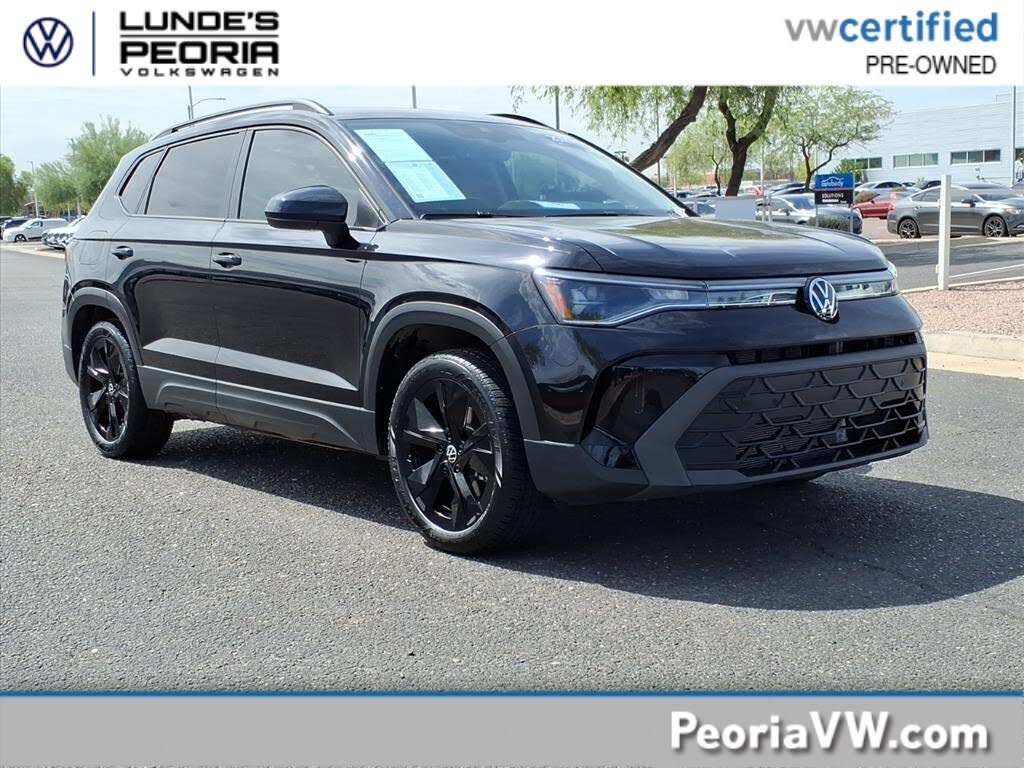 2025 Volkswagen Taos SE Black FWD