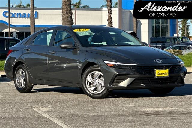 2025 Hyundai Elantra SE FWD