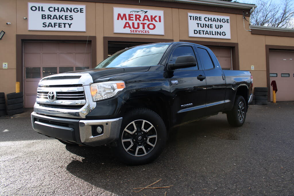 2017 Toyota Tundra SR5 Double Cab 5.7L 4WD