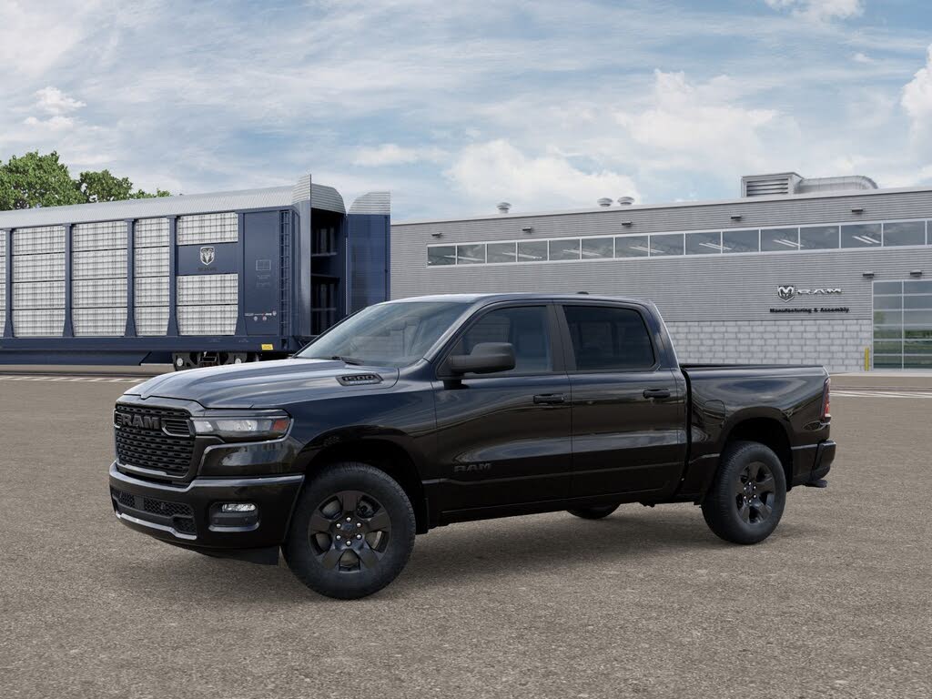 2025 RAM 1500 Tradesman Crew Cab 4WD