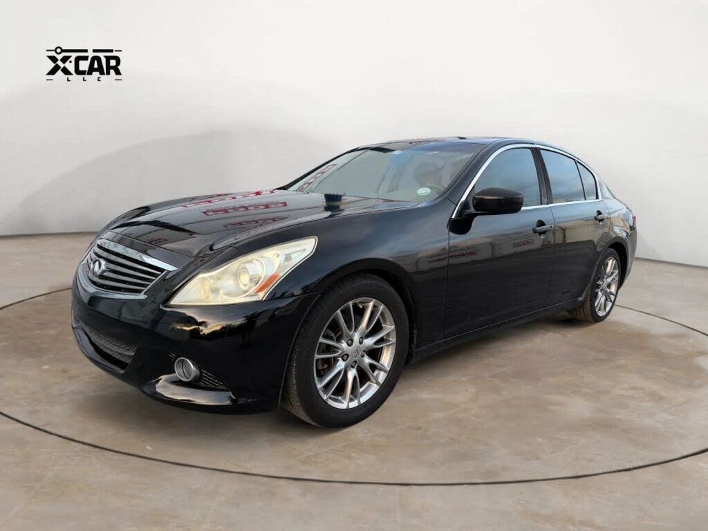 2011 INFINITI G37 Journey Sedan RWD