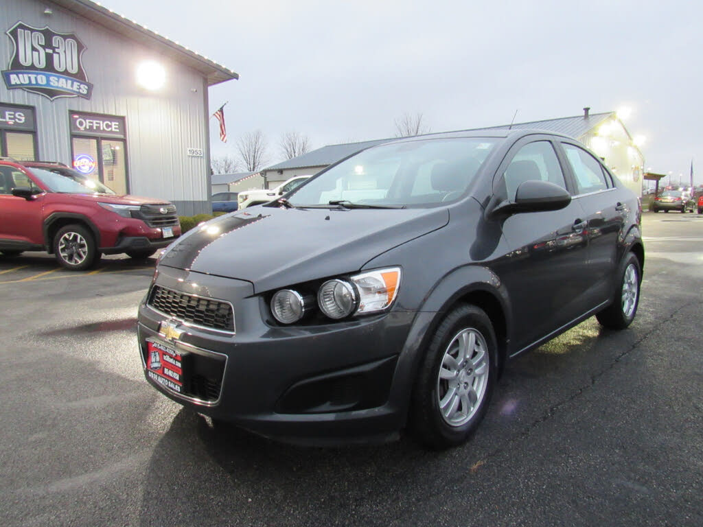 2013 Chevrolet Sonic LT Sedan FWD
