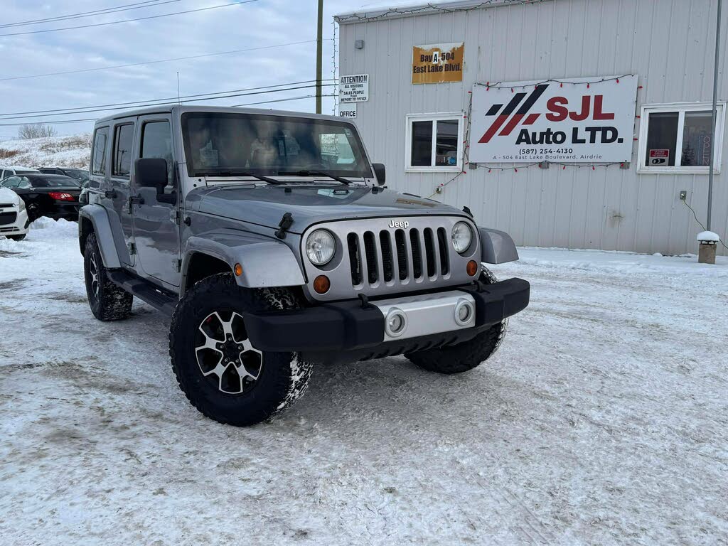 Jeep Wrangler Unlimited Sahara 4WD 2013