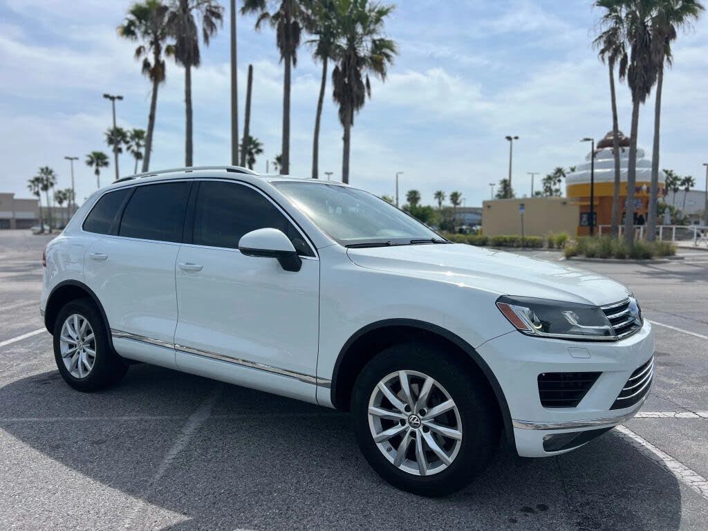 2015 Volkswagen Touareg VR6 Sport
