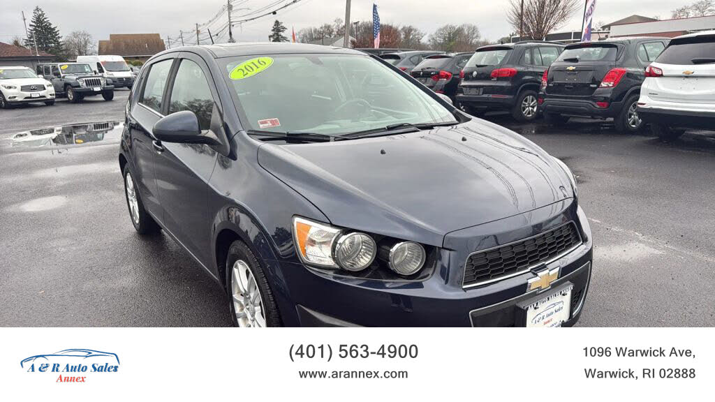 2016 Chevrolet Sonic LT Hatchback FWD