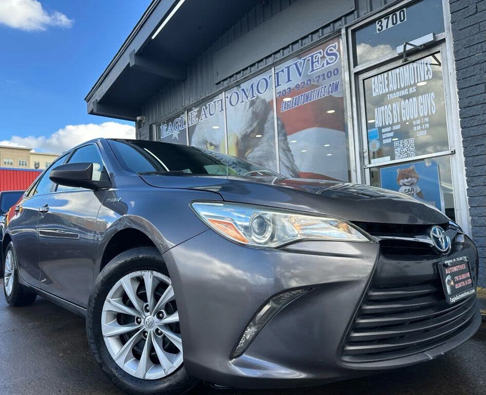 2016 Toyota Camry Hybrid LE FWD