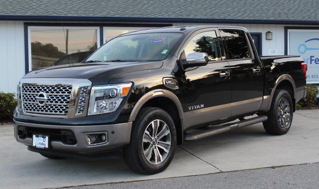 2017 Nissan Titan Platinum Reserve Crew Cab 4WD