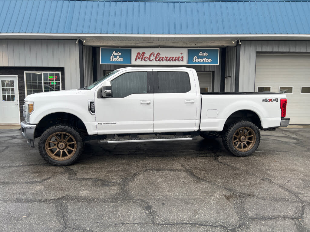 2019 Ford F-250 Super Duty Lariat Crew Cab 4WD