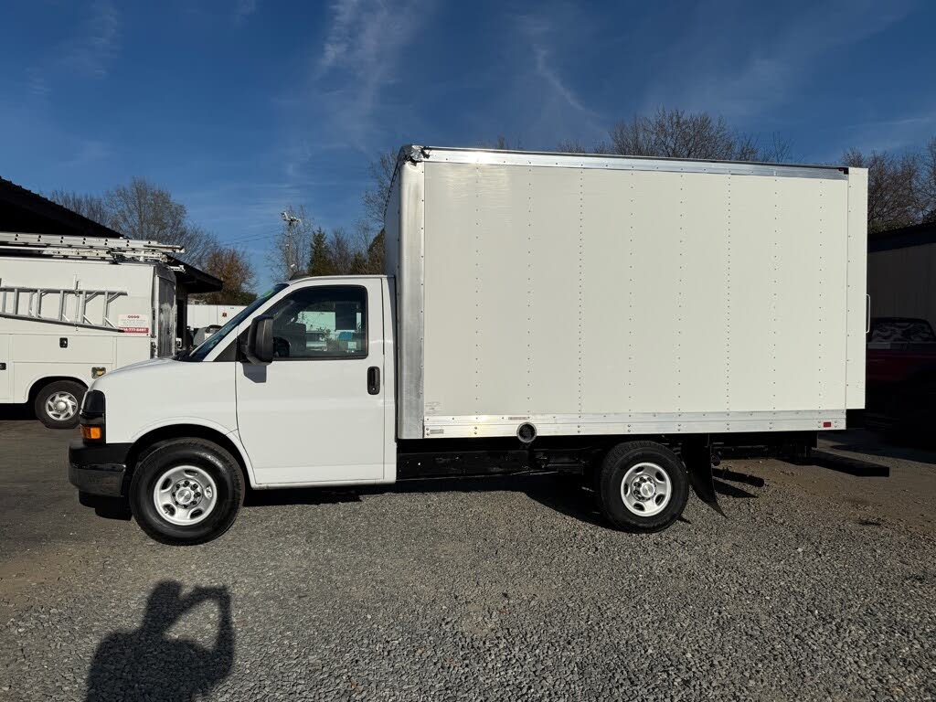 2022 Chevrolet Express Chassis 3500 Cutaway 139