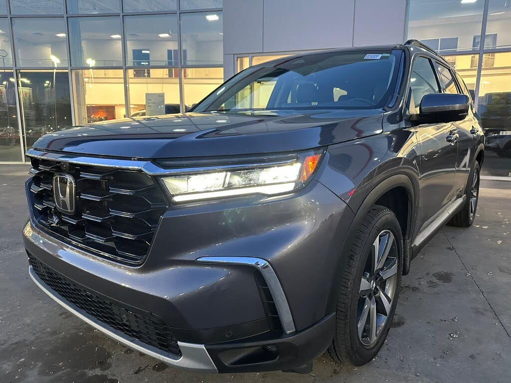 2025 Honda Pilot Touring AWD