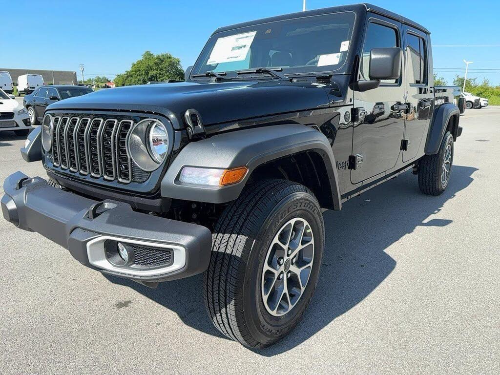 2025 Jeep Gladiator Sport S Crew Cab 4WD