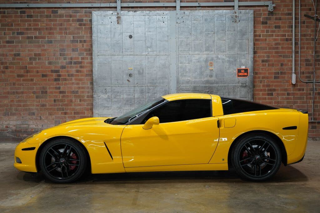 2006 Chevrolet Corvette Coupe RWD