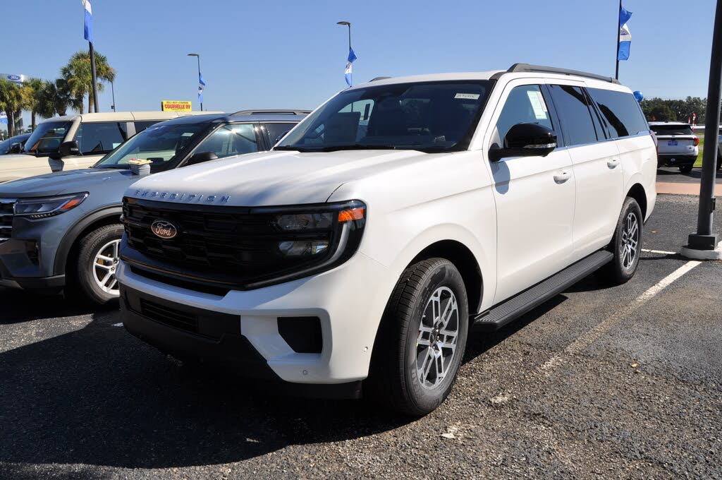 2025 Ford Expedition MAX Active RWD