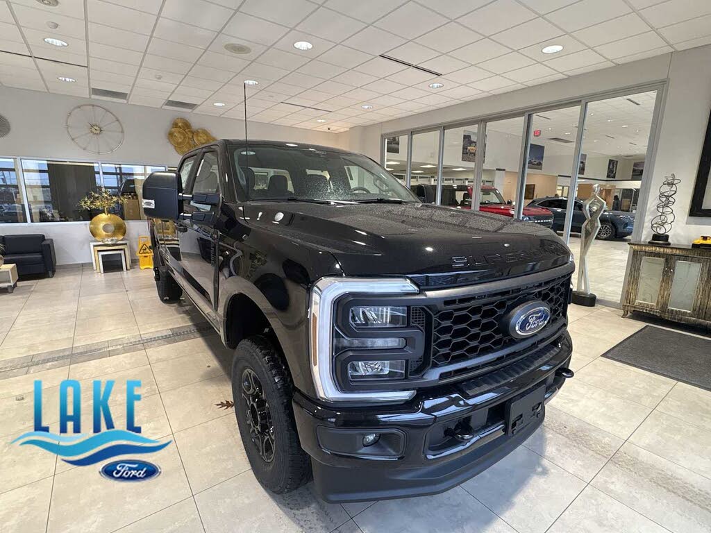 2026 Ford F-250 Super Duty XL Crew Cab 4WD