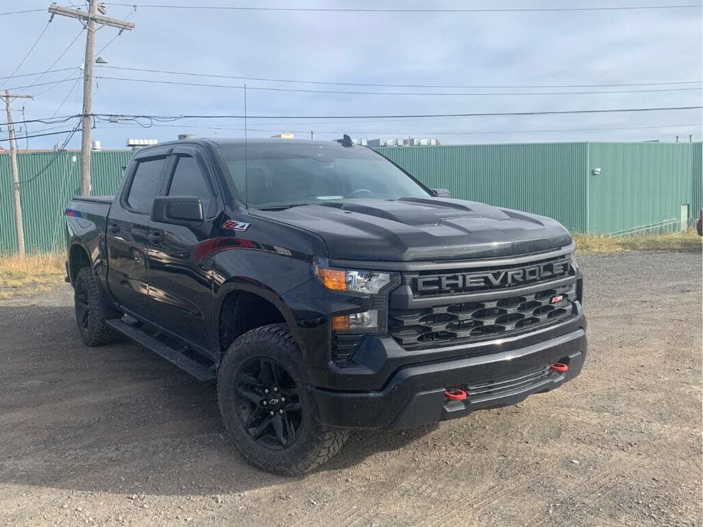 2022 Chevrolet Silverado 1500 Custom Trail Boss Crew Cab 4WD
