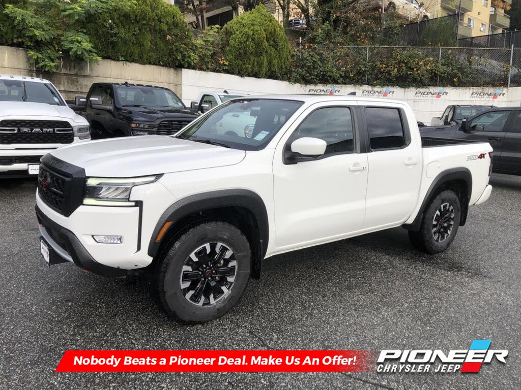 Nissan Frontier PRO-4X Crew Cab 4WD 2023