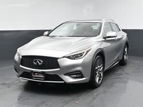 INFINITI QX30 Premium FWD