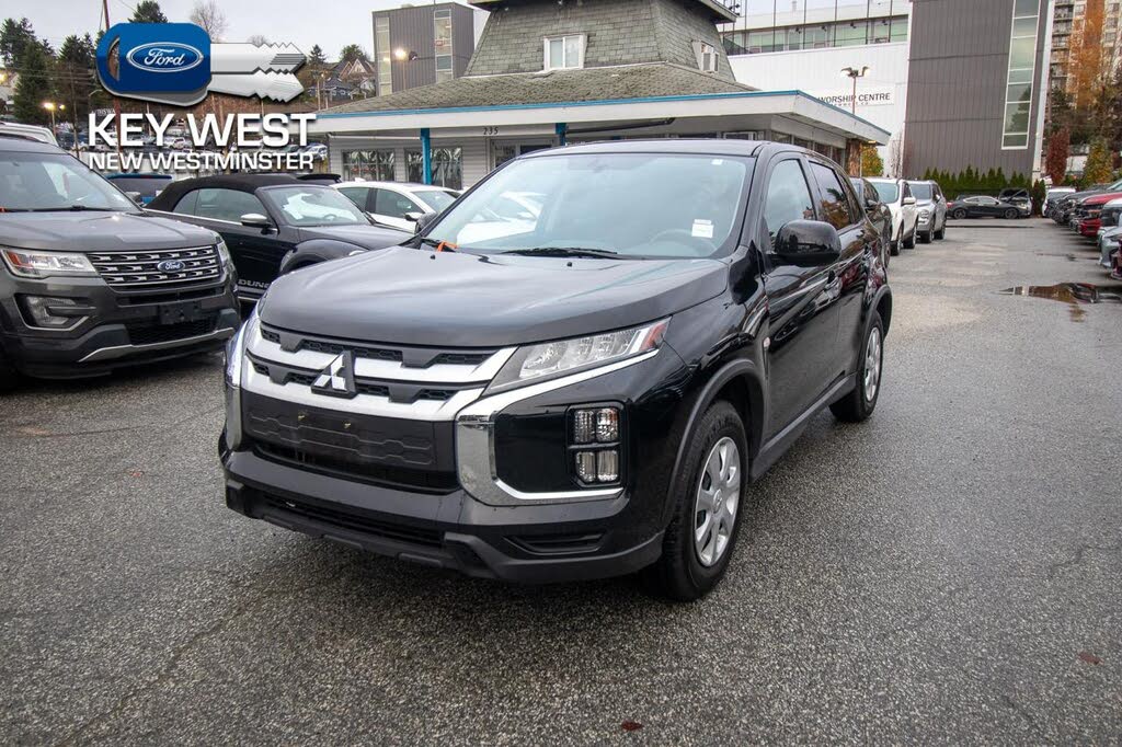 2023 Mitsubishi RVR ES FWD