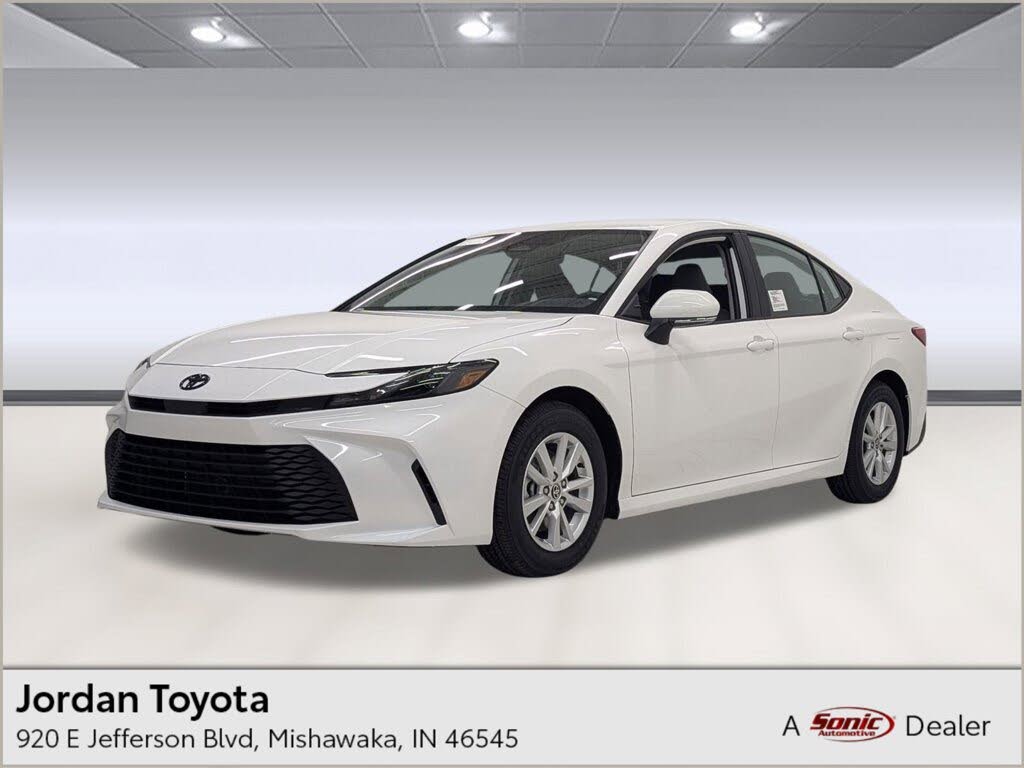 2026 Toyota Camry LE FWD