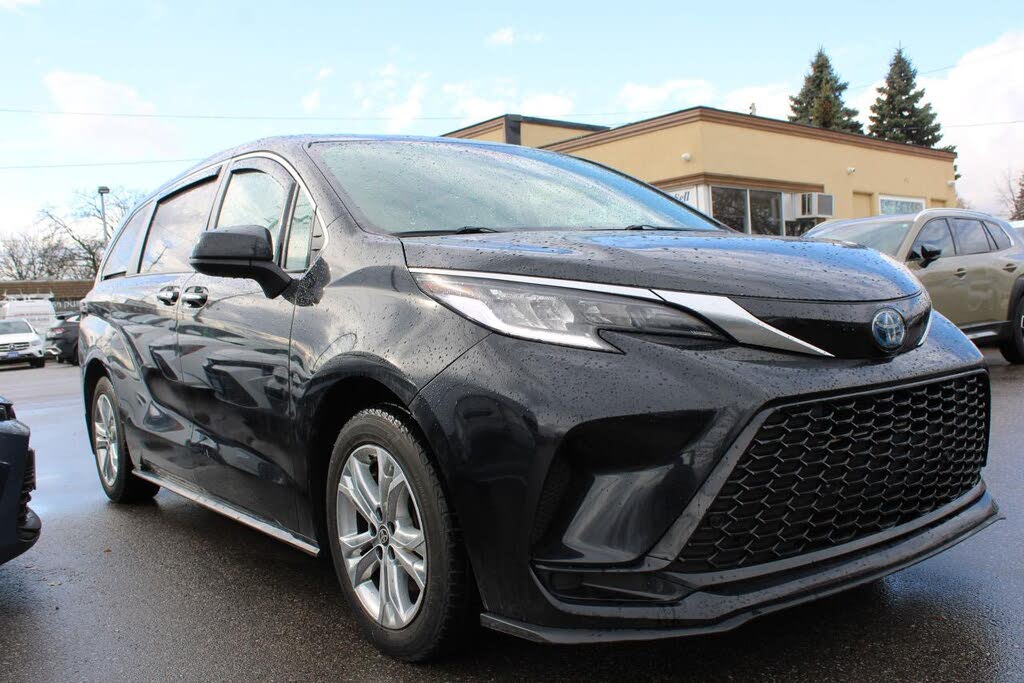 2021 Toyota Sienna XSE 7-Passenger AWD