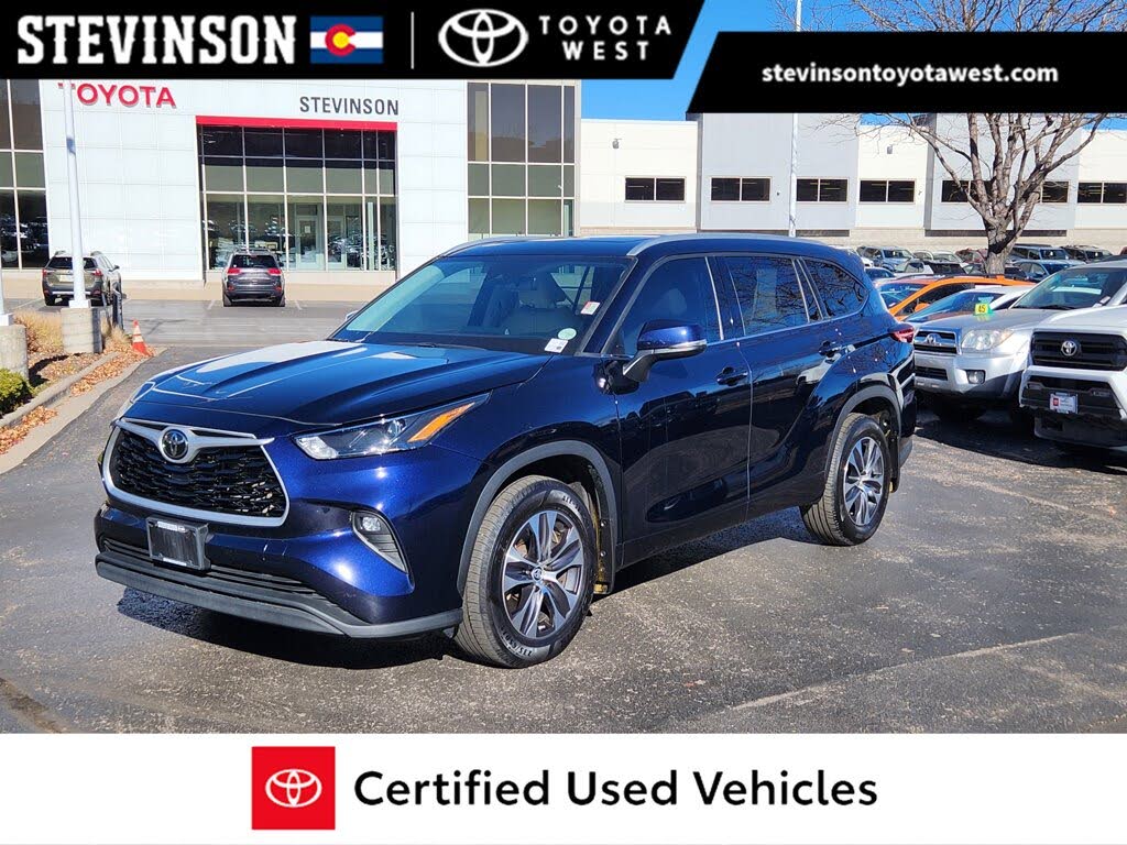 2022 Toyota Highlander XLE AWD