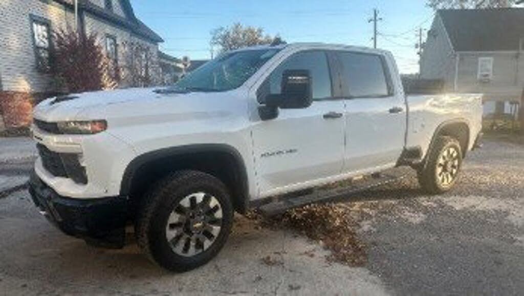 2024 Chevrolet Silverado 2500HD Custom Crew Cab 4WD