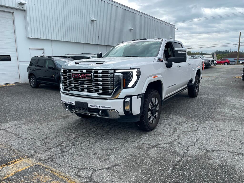 2024 GMC Sierra 2500HD Denali Crew Cab 4WD