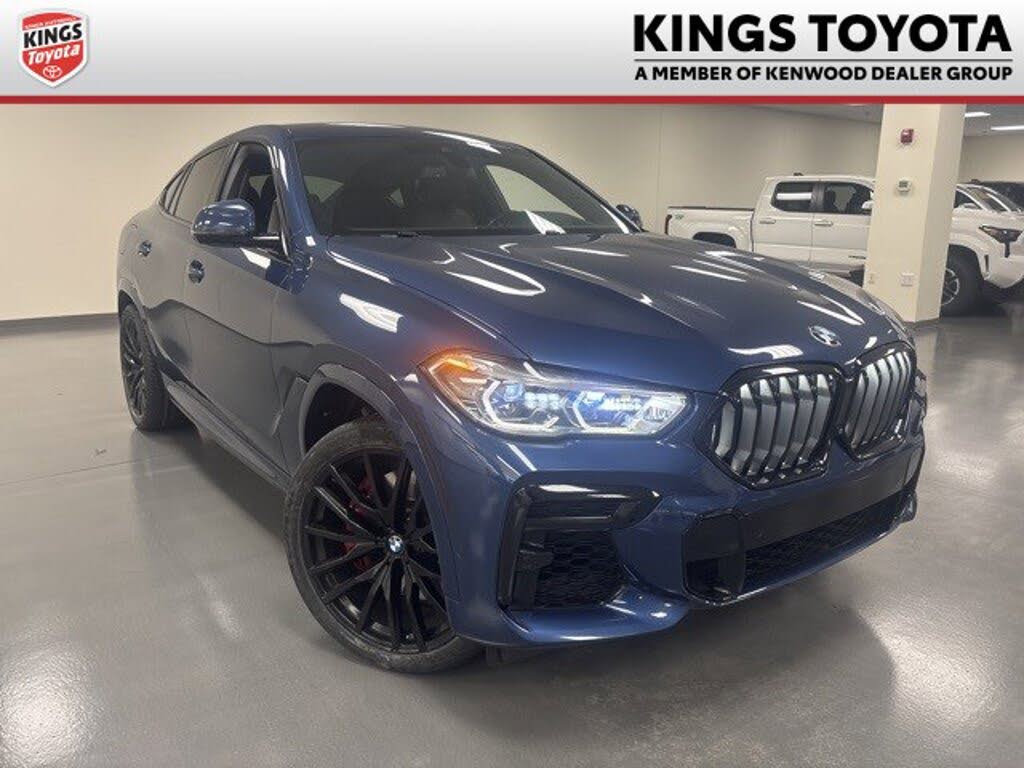2022 BMW X6 M50i AWD