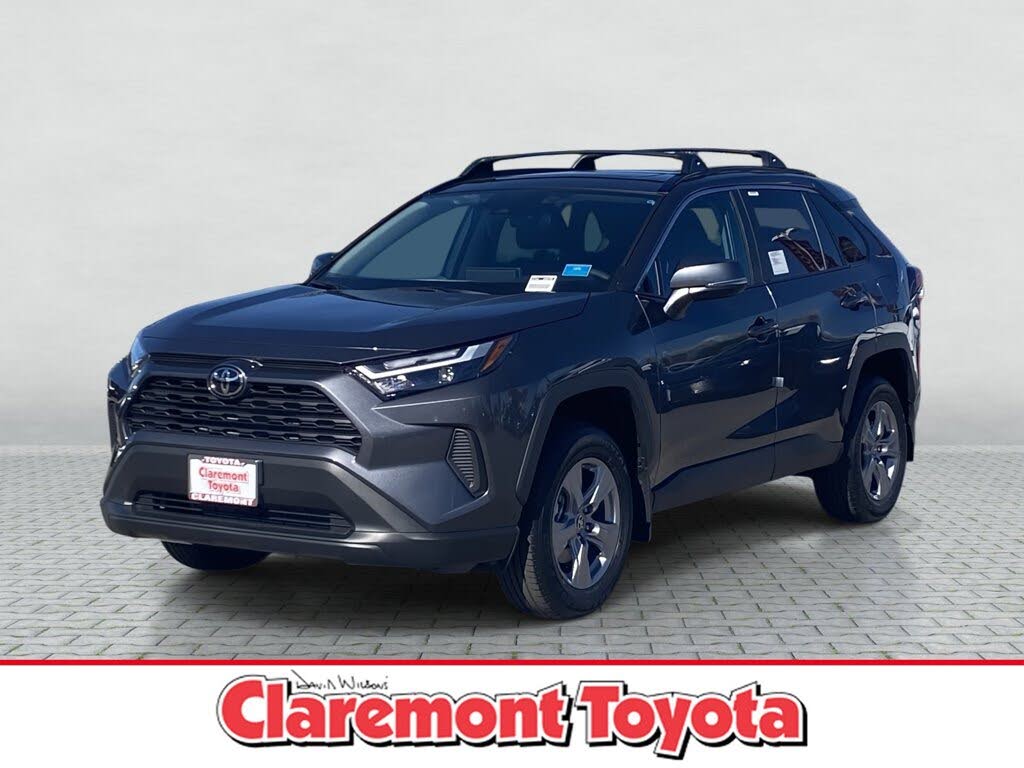 2025 Toyota RAV4 XLE FWD