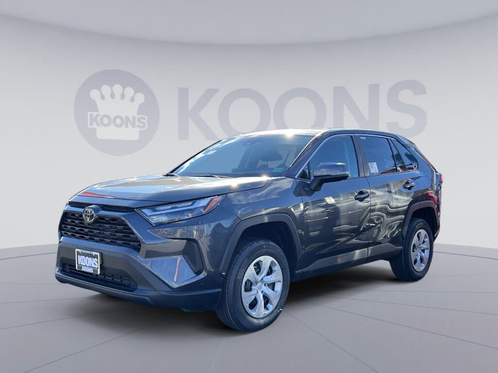 2025 Toyota RAV4 LE FWD