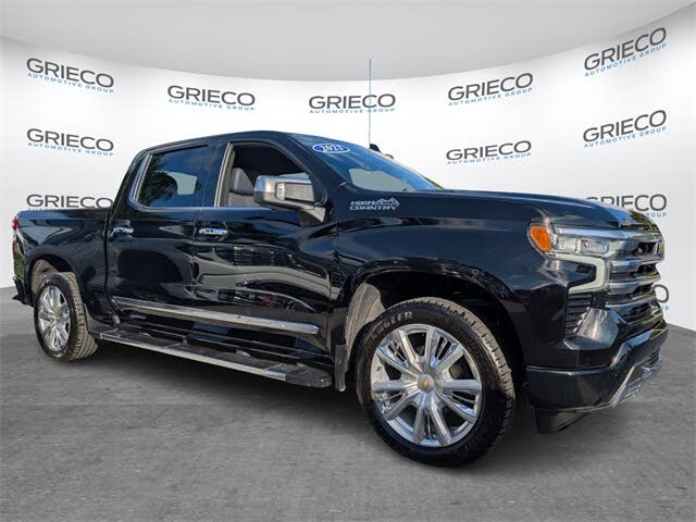 2023 Chevrolet Silverado 1500 High Country Crew Cab 4WD