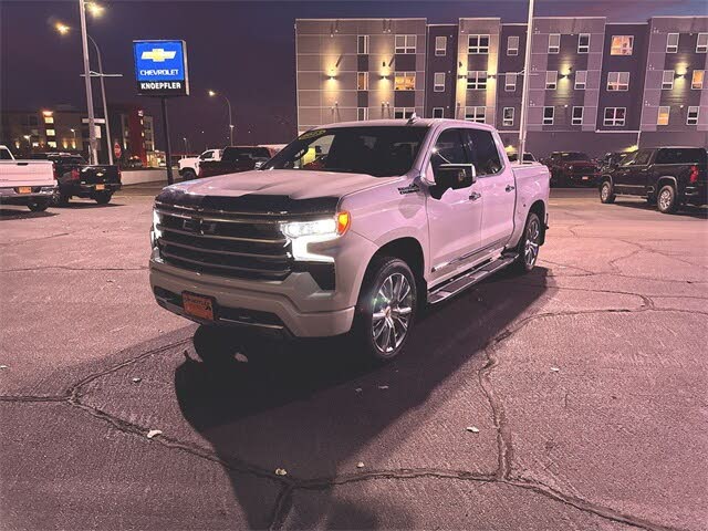 2023 Chevrolet Silverado 1500 High Country Crew Cab 4WD