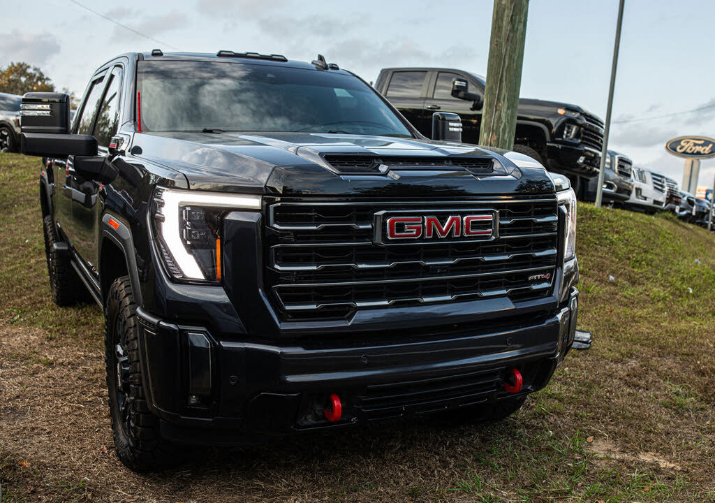 2024 GMC Sierra 2500HD AT4 Crew Cab 4WD