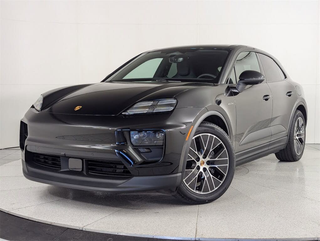 2025 Porsche Macan AWD