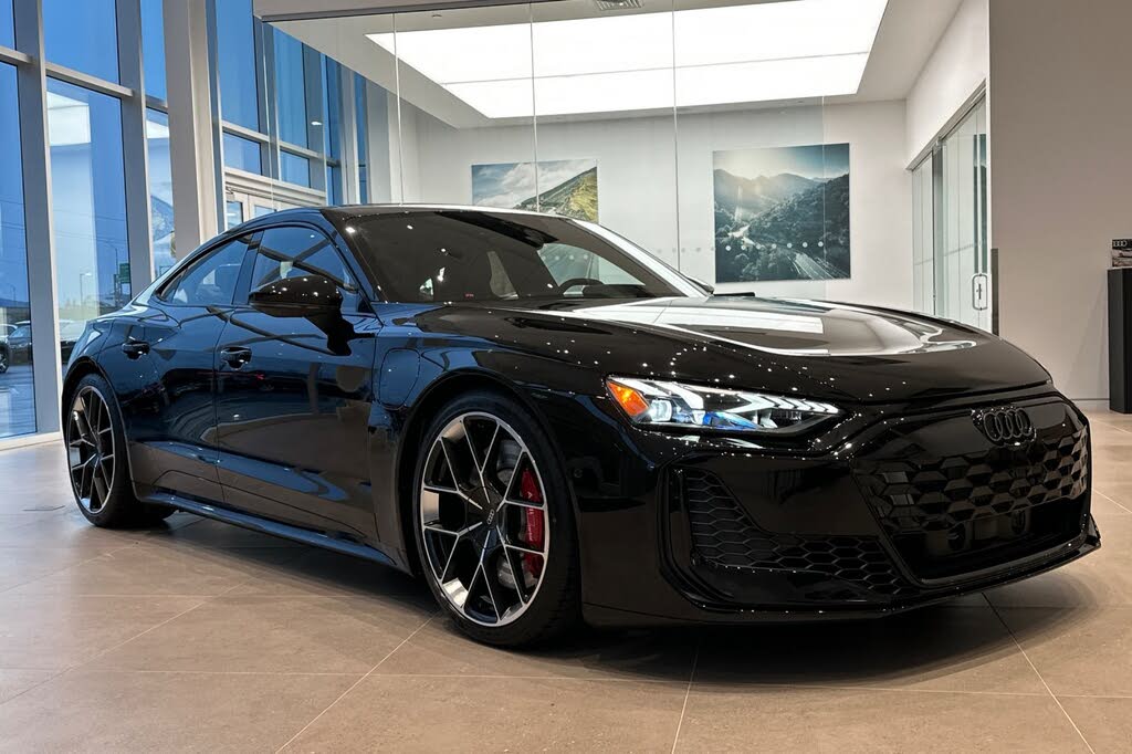 2026 Audi RS e-tron GT quattro Performance