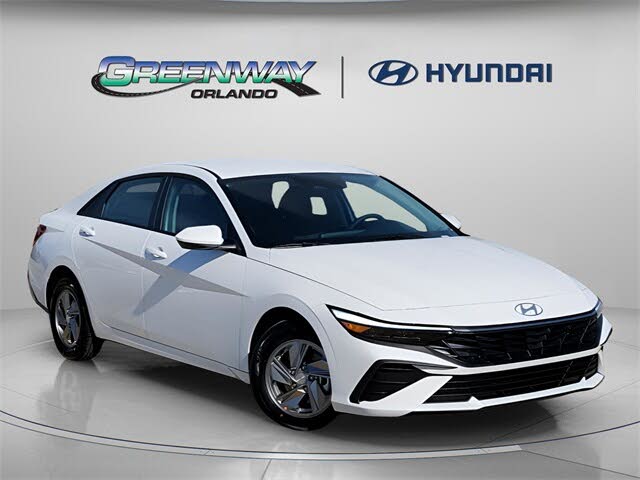 2026 Hyundai Elantra SE FWD