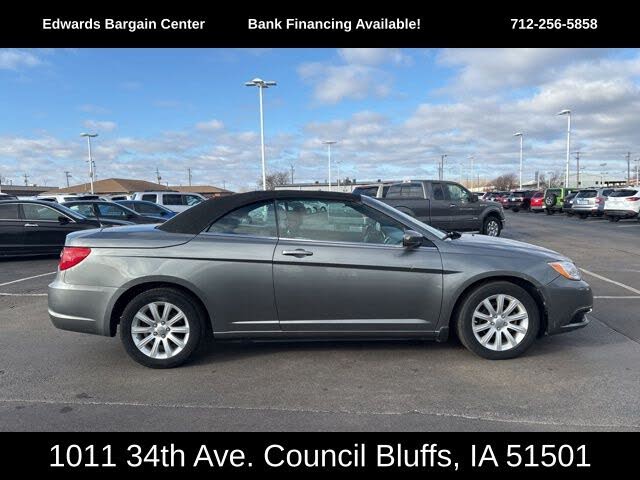 2012 Chrysler 200 Touring Convertible FWD