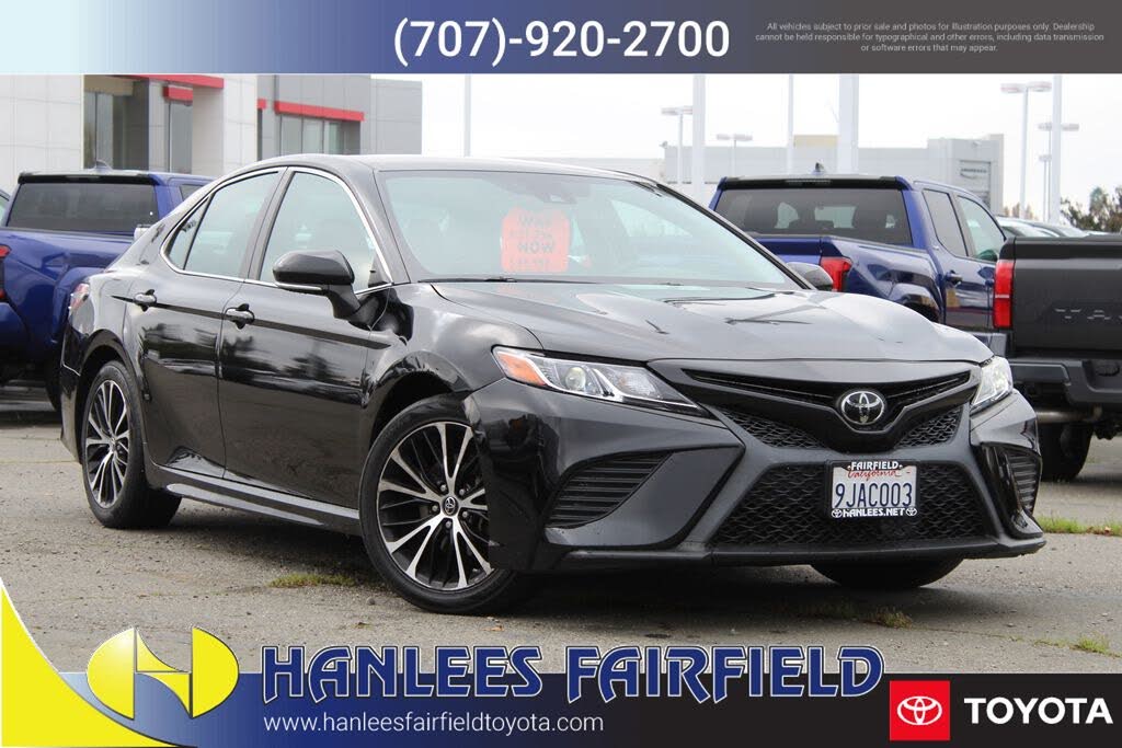 2019 Toyota Camry SE FWD