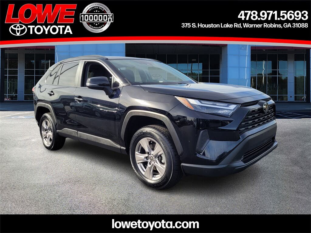 2023 Toyota RAV4 XLE FWD