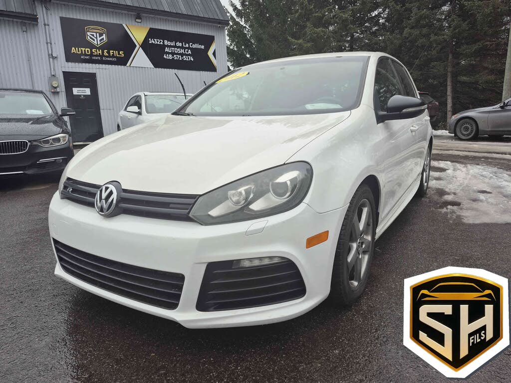 2012 Volkswagen Golf R 4-Door AWD