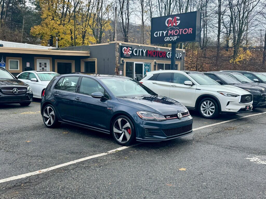 2018 Volkswagen Golf GTI 2.0T SE 4-Door FWD