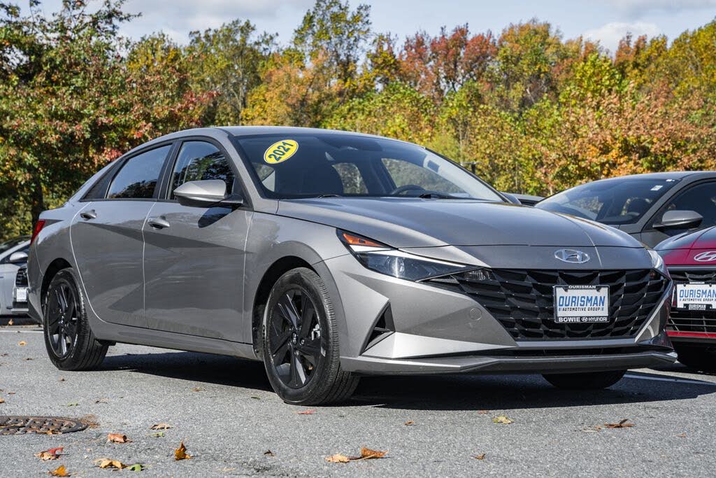 2021 Hyundai Elantra SEL FWD
