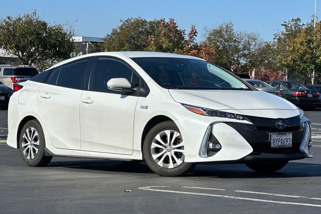 2022 Toyota Prius Prime Limited FWD