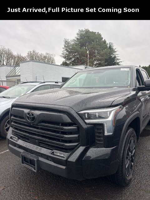 2024 Toyota Tundra Limited CrewMax Cab 4WD