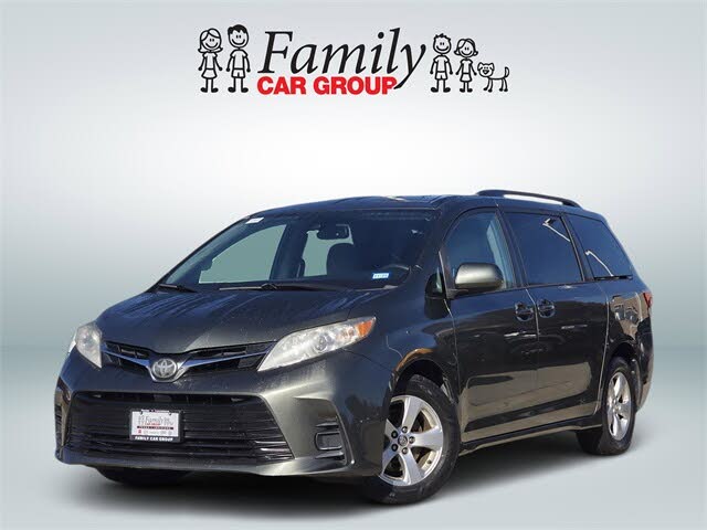 2018 Toyota Sienna LE 7-Passenger FWD with Auto-Access Seat