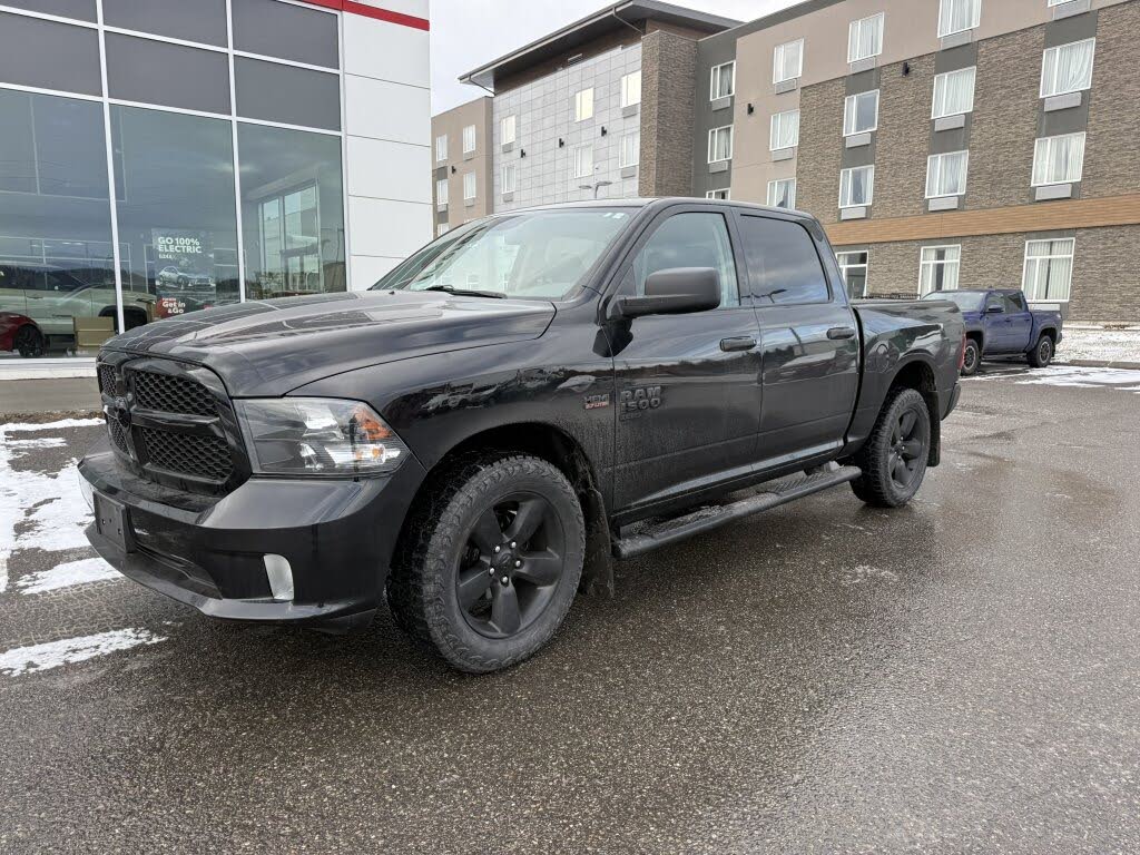 2020 RAM 1500 Classic Express Crew Cab SB 4WD