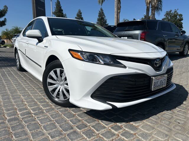 2020 Toyota Camry Hybrid LE FWD