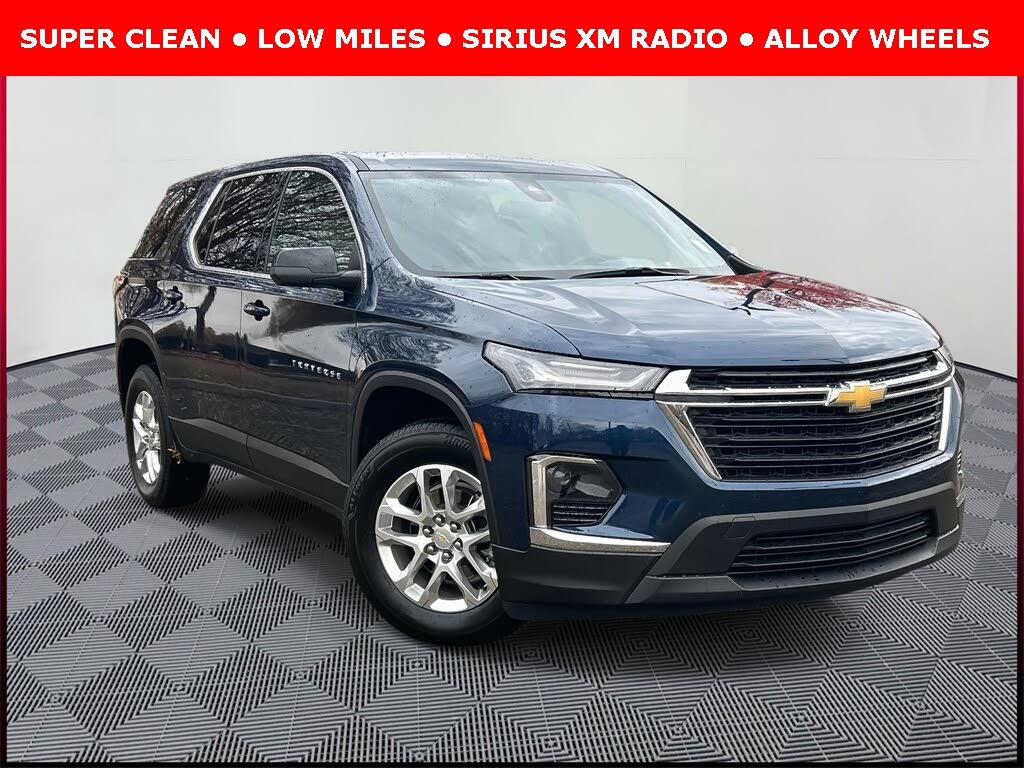 2023 Chevrolet Traverse LS FWD