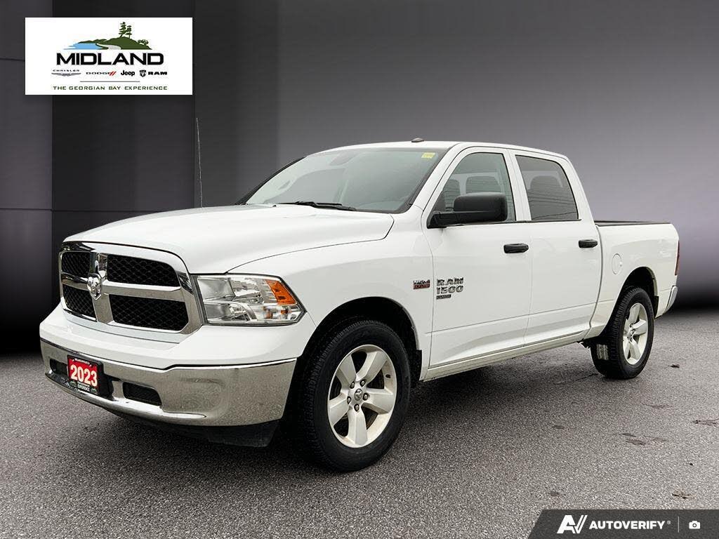 RAM 1500 Classic SLT Crew Cab 4WD 2023